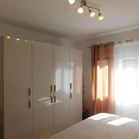 Fontana Felicita Apartment