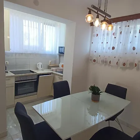 Fontana Felicita - Near The Kolovare