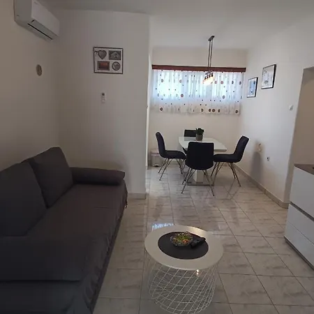 Fontana Felicita - Near The Kolovare Zadar