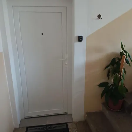 Fontana Felicita - Near The Kolovare 아파트 *