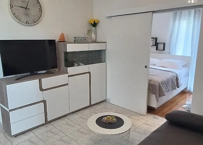 Apartman Fontana Felicita - Near The Kolovare *