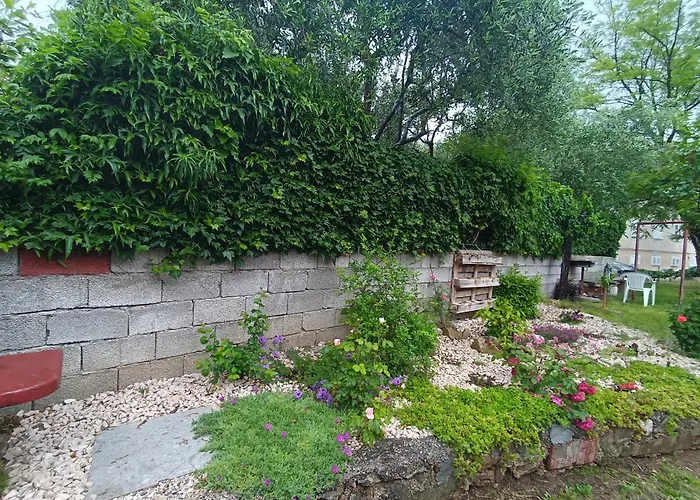 Fontana Felicita - Near The Kolovare Apartman *