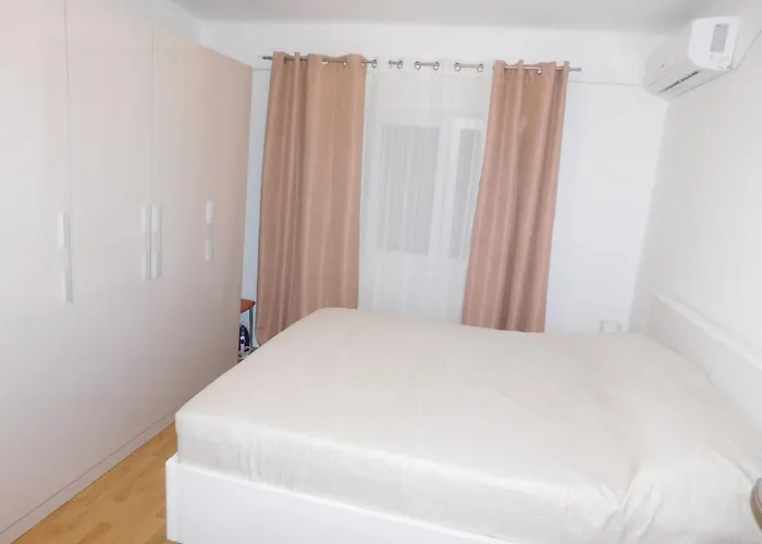 Fontana Felicita - Near The Kolovare * Zadar